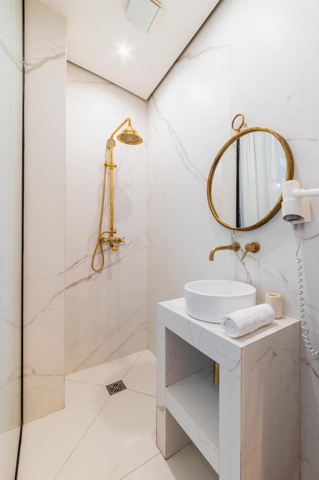 Studio Bien Equipe Proche De Toutes Commodites -2P Paris Ngoại thất bức ảnh